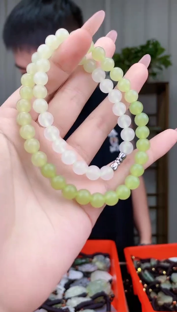 和田玉未镶嵌挂件拍一发一，多样性发货！