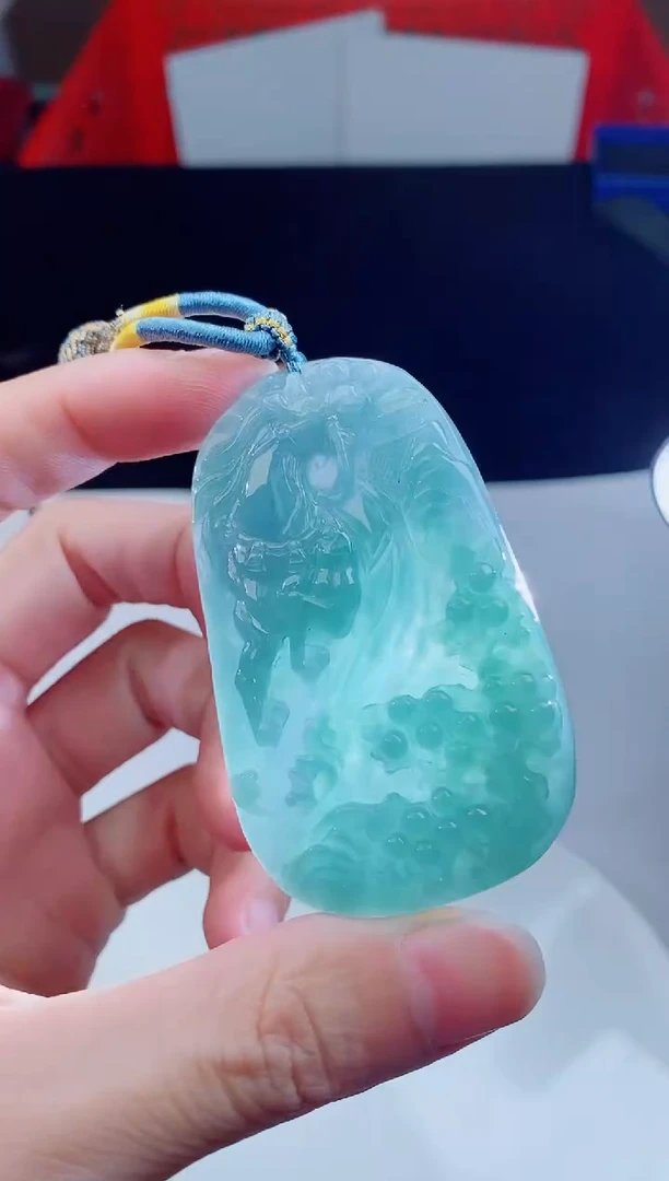 颈饰未镶嵌翡翠    ·