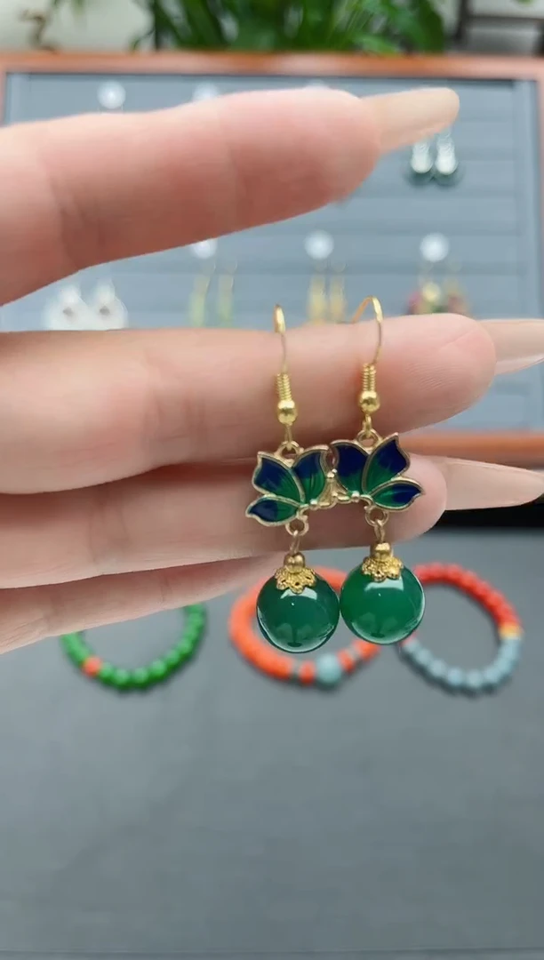 【闪购商品】玛瑙/玉髓耳饰银S925镀金镶嵌8822绿蝴蝶