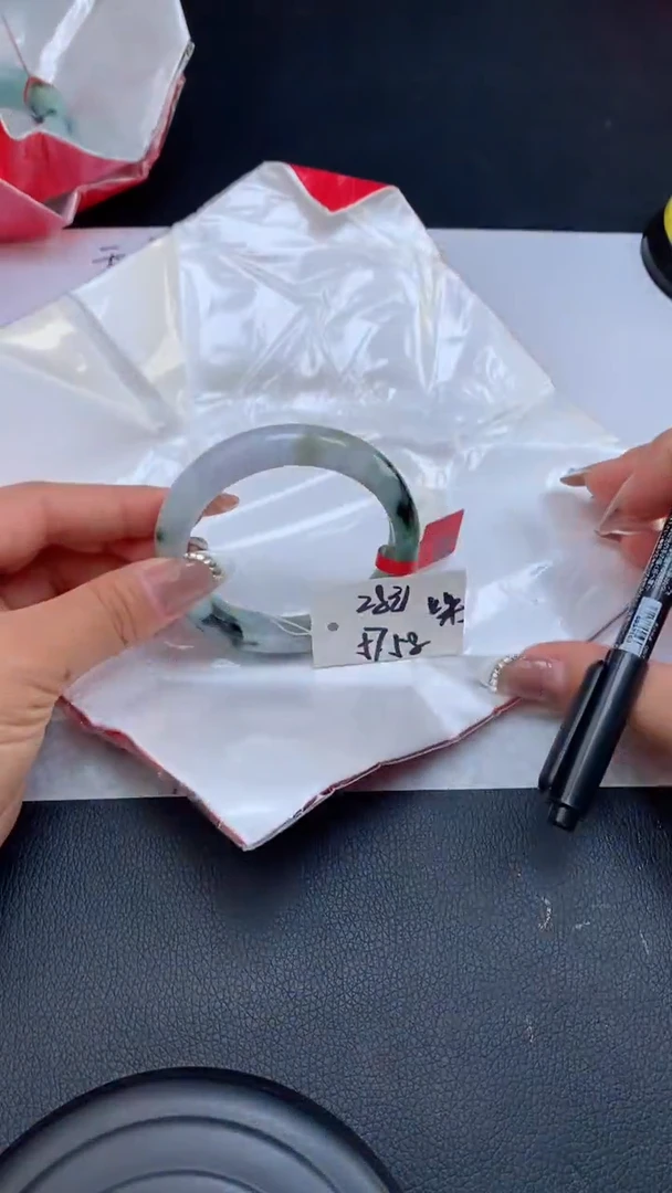 【闪购商品】翡翠手镯未镶嵌天然缅甸A货翡翠手镯