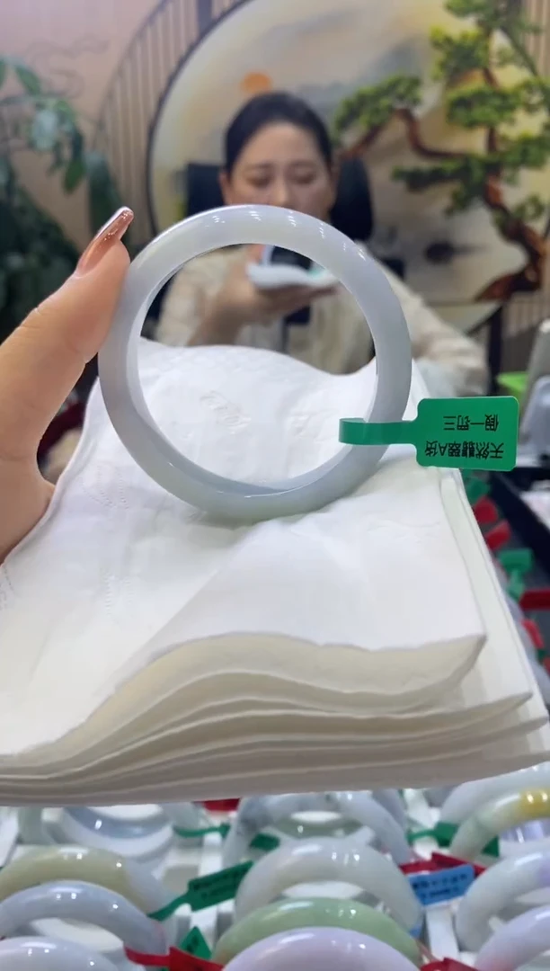 【闪购商品】翡翠手镯未镶嵌00009212