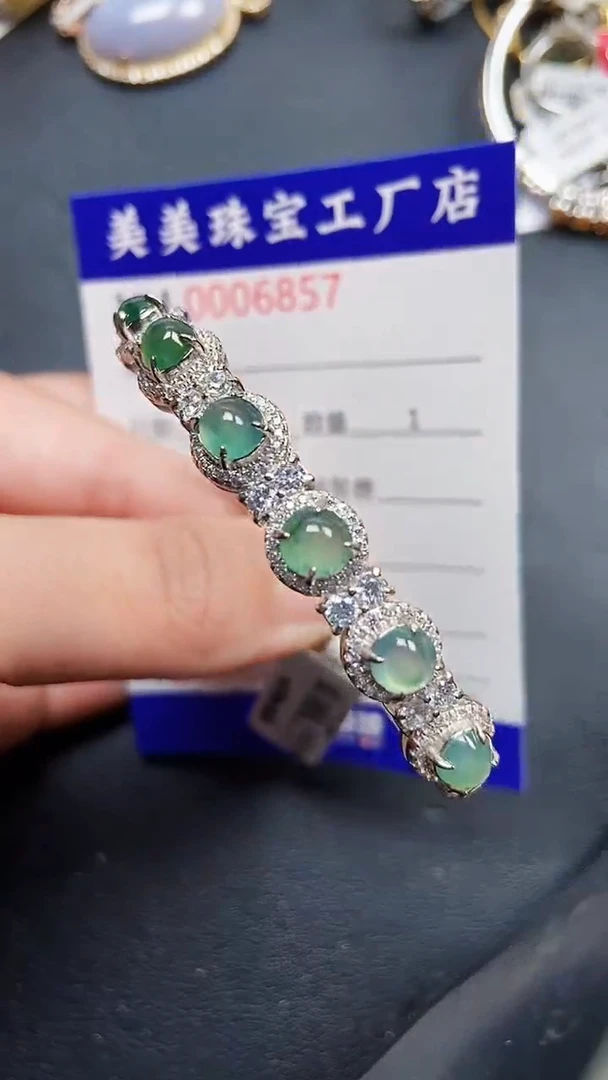 颈饰银S925镶嵌翡翠6857