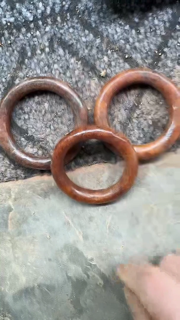 未镶嵌和田玉挂件1