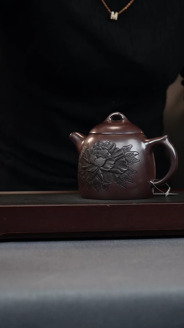 【闪购商品】紫砂茶壶紫金龙血砂 牡丹 秦权