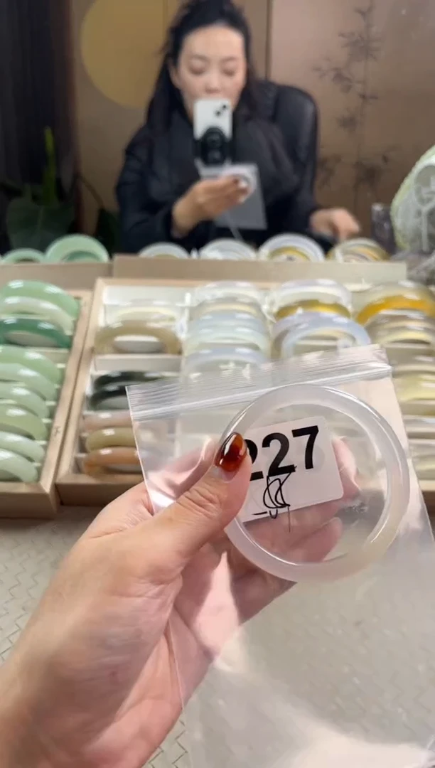 手镯玛瑙/玉髓未镶嵌227