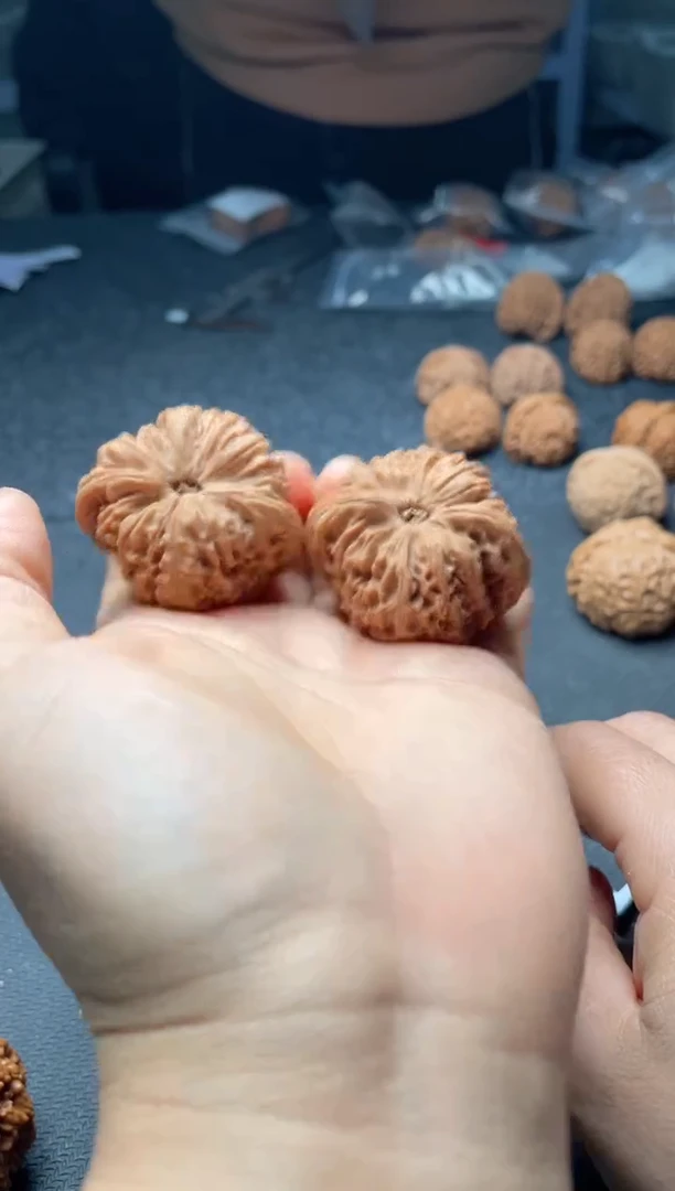 把件文玩核桃w260  南疆石 41尺