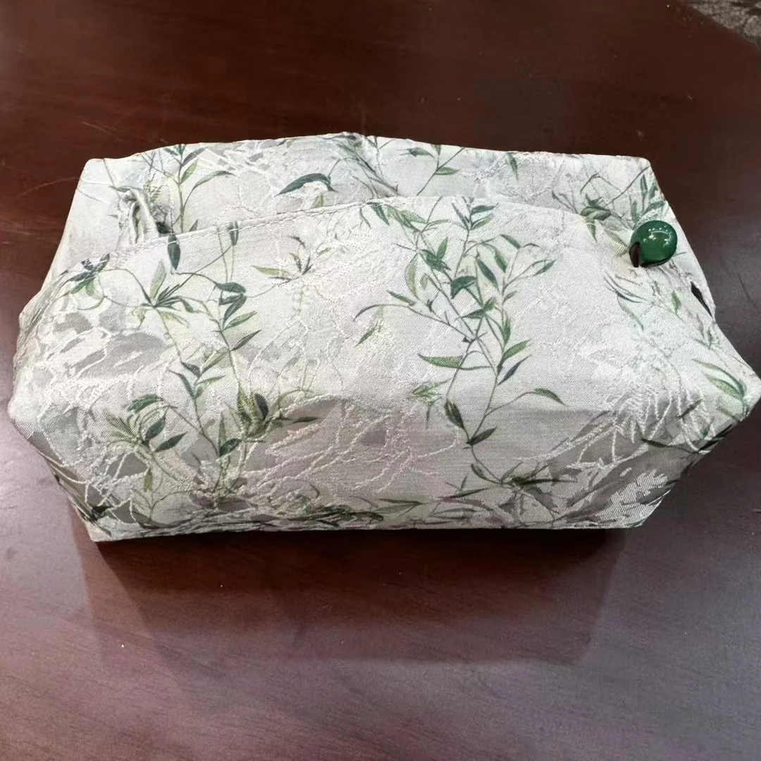 景德镇制-织锦缎刺绣纸巾盒-筱竹