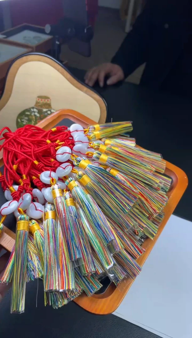 【闪购商品】翡翠挂件未镶嵌多样性发一件H2