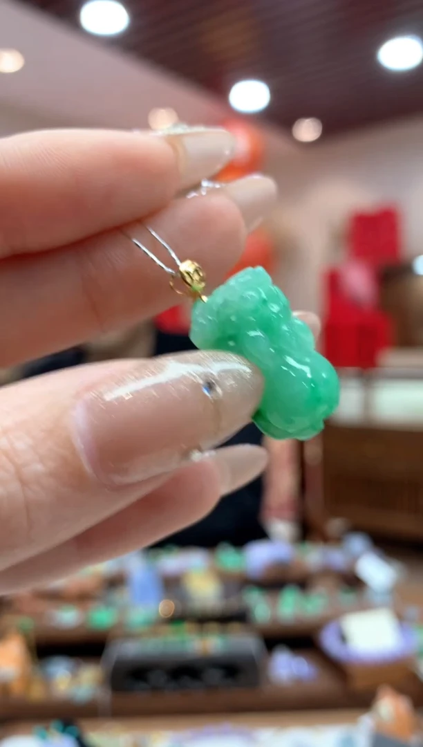 【闪购商品】翡翠吊坠(不含链)18K金镶嵌貔貅