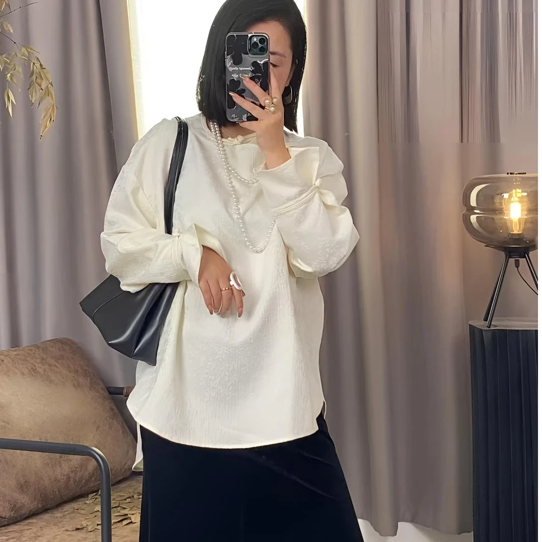 【芊兮柚】2025高级轻奢提花肌理感斜襟宽松禅意盘扣上衣设计感