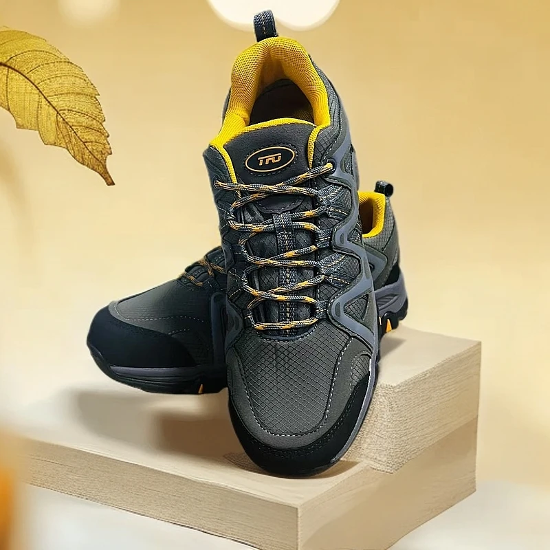 户外运动徒步登山鞋/按照主播说的去拍