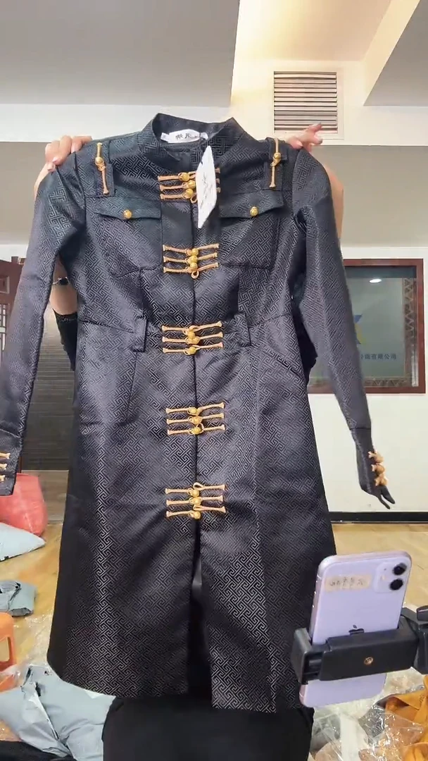 外套       S码         95斤