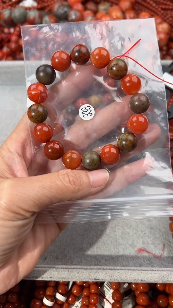 南红玛瑙手串未镶嵌12+