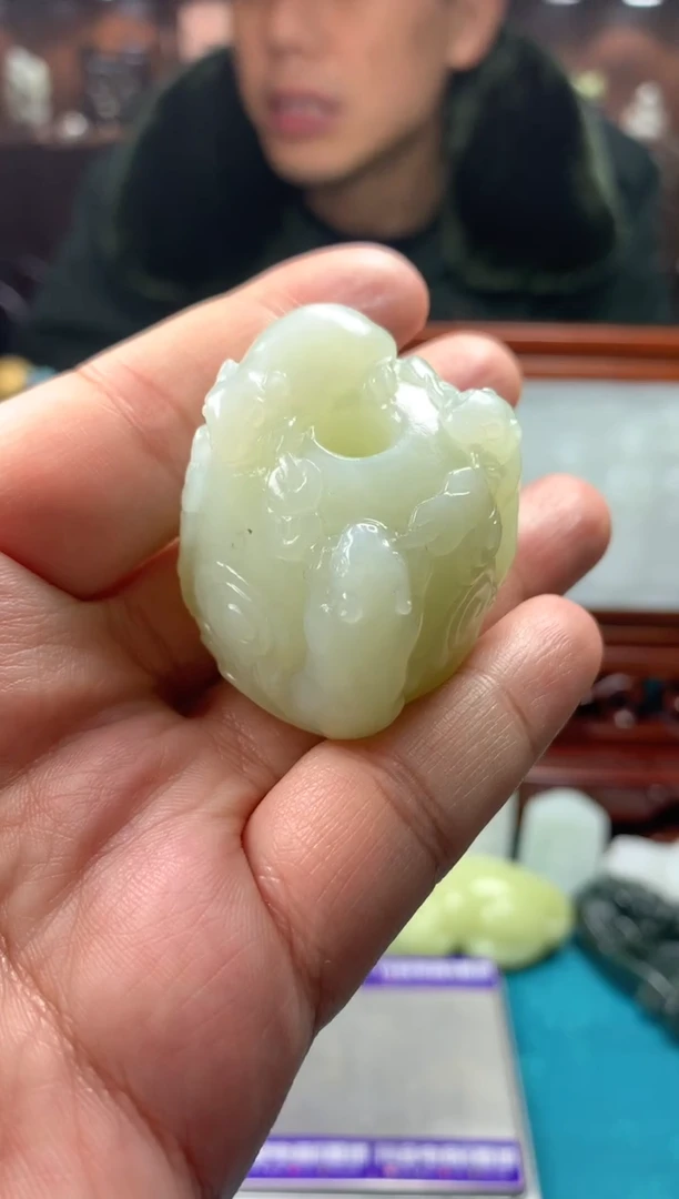 颈饰未镶嵌和田玉拍一发一