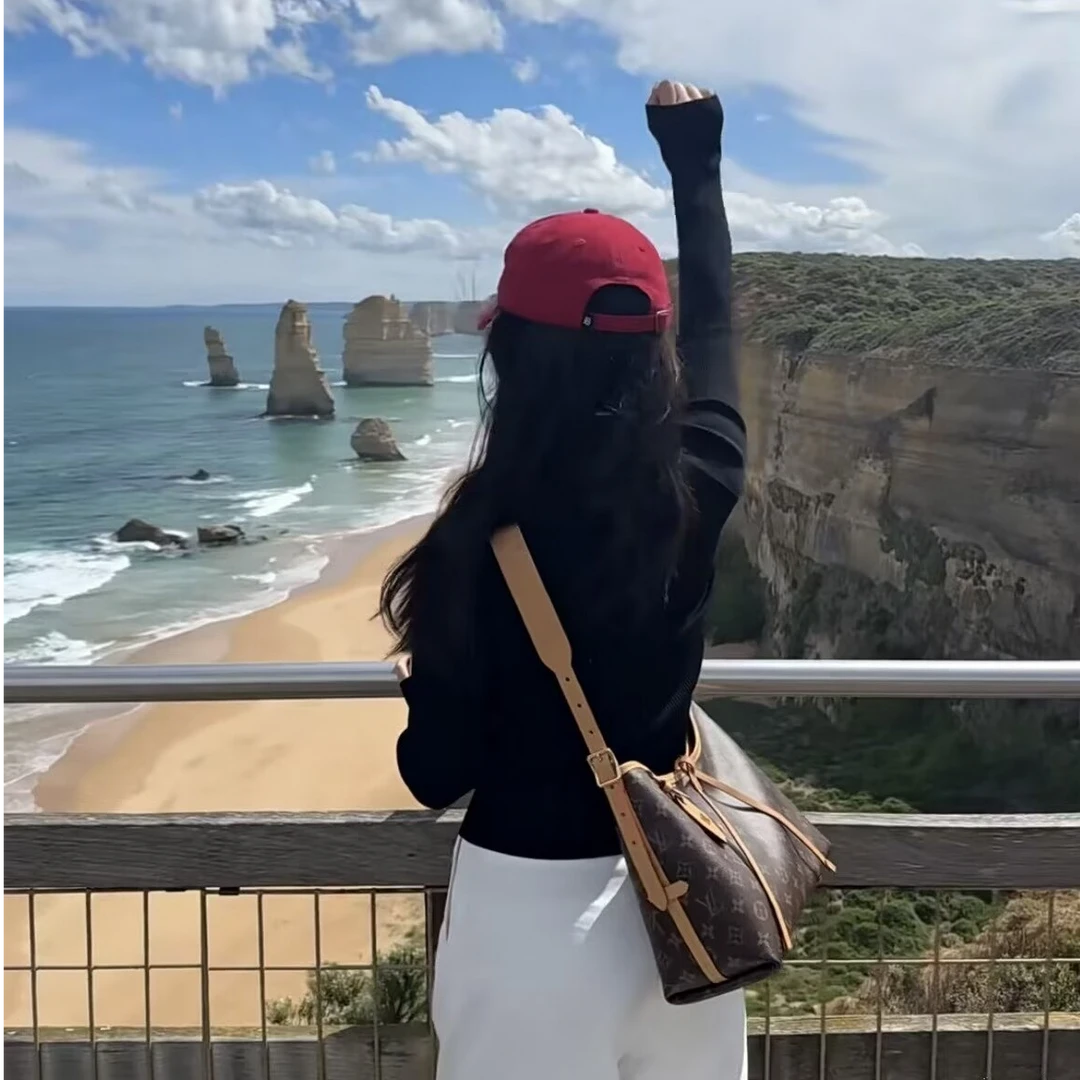 （顺丰包邮）百搭女士斜挎包E2