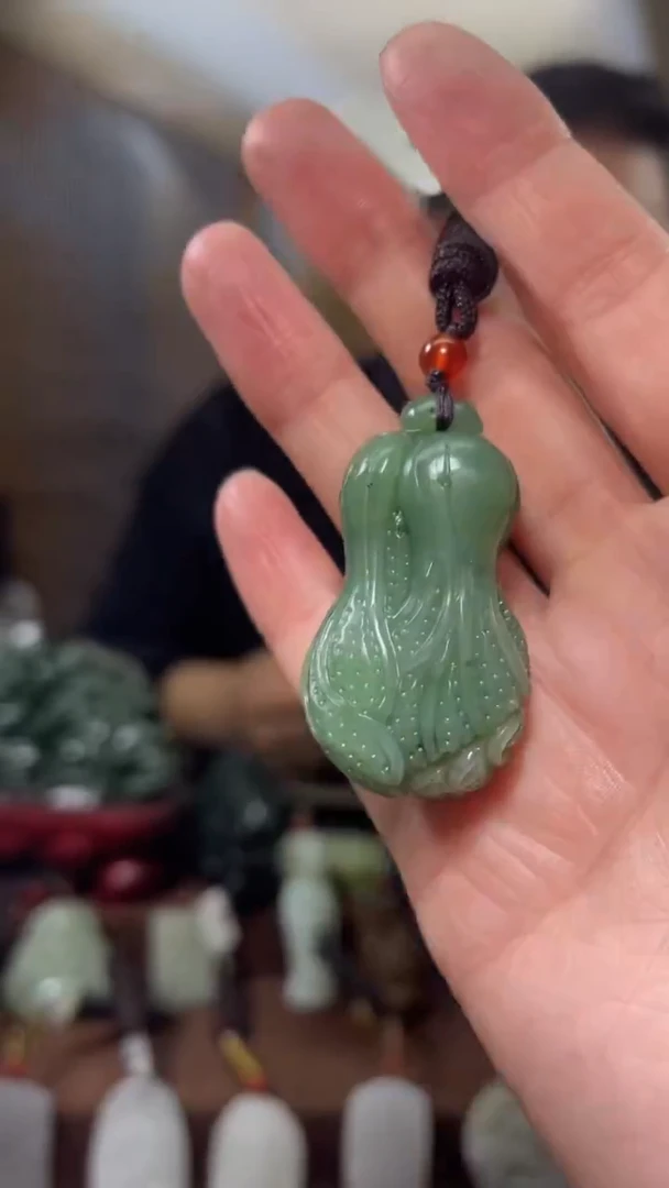 颈饰未镶嵌和田玉·