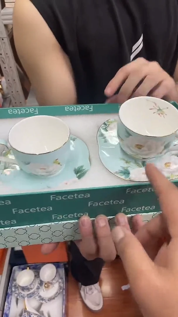 杯鸿辉家品牌瓷器，京东包邮！