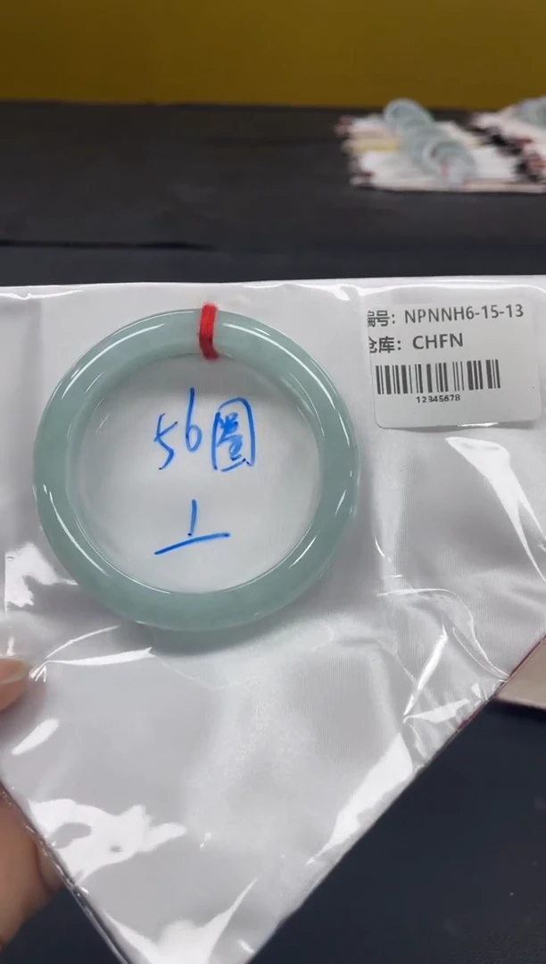 未镶嵌手镯翡翠翡翠手镯