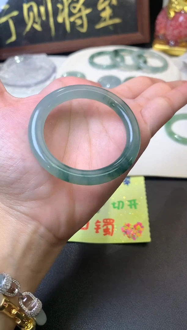 未镶嵌定制翡翠毛货