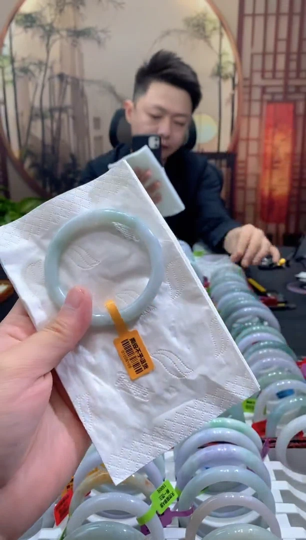 未镶嵌手镯翡翠000089698