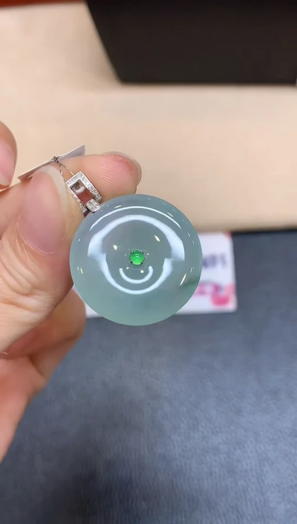 颈饰18K金镶嵌翡翠【无鉴赏期】平安扣【无服务费