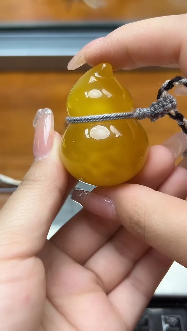 未镶嵌蜜蜡裸石琥珀蜜蜡吊坠