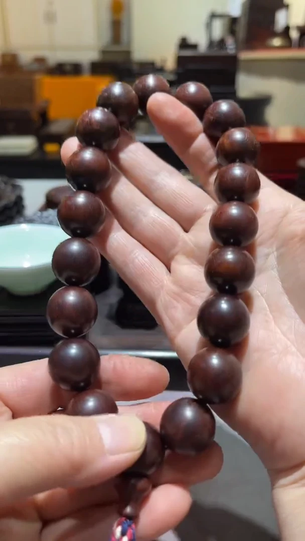 檀香紫檀（小叶紫檀）精品木艺1.8手持精工细作其一