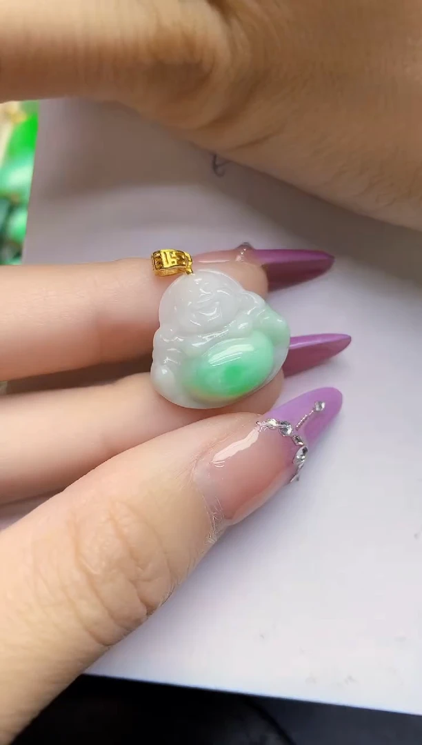 翡翠未镶嵌颈饰缅甸天然翡翠A货