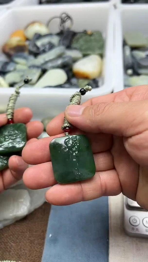 吊坠(不含链)未镶嵌和田玉1