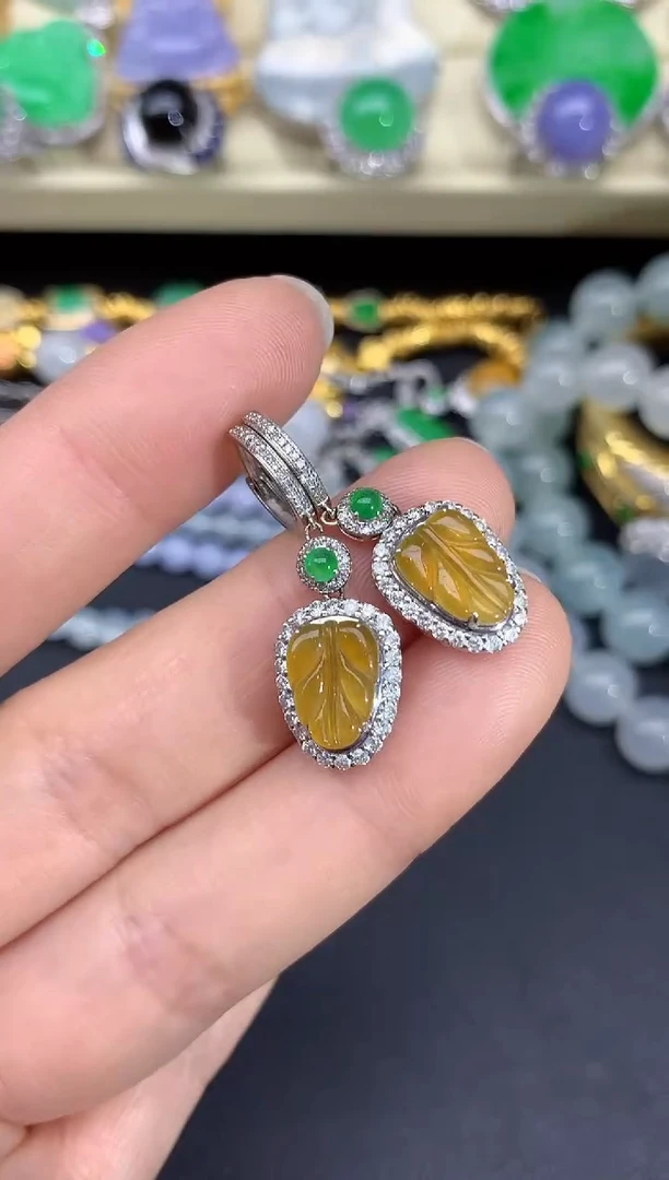 18K金镶嵌翡翠耳饰229-雪姐翡翠天天见
