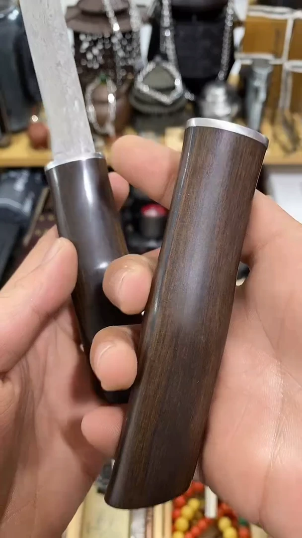 瓷片闪购商品  如图所示