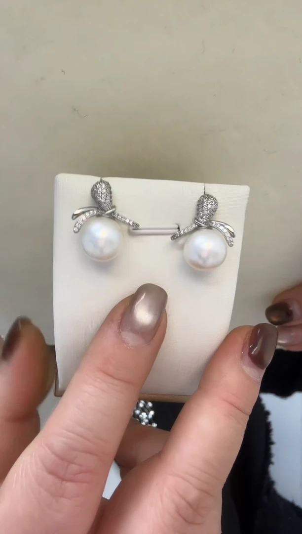 未镶嵌耳饰淡水珍珠无核10.8mm+S925银耳钉