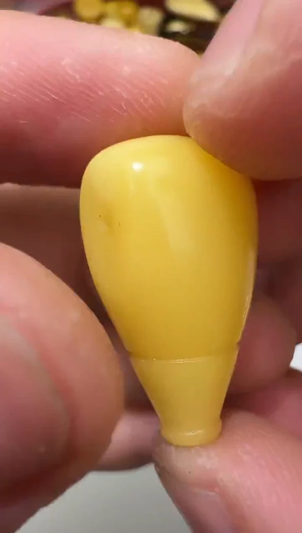 裸石琥珀未镶嵌蜜蜡三通