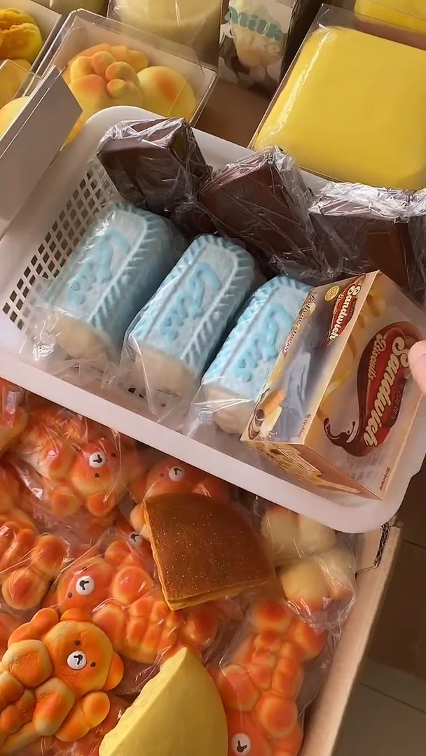 蓝色饼干+巧克力奶砖，默认瑕疵无售后