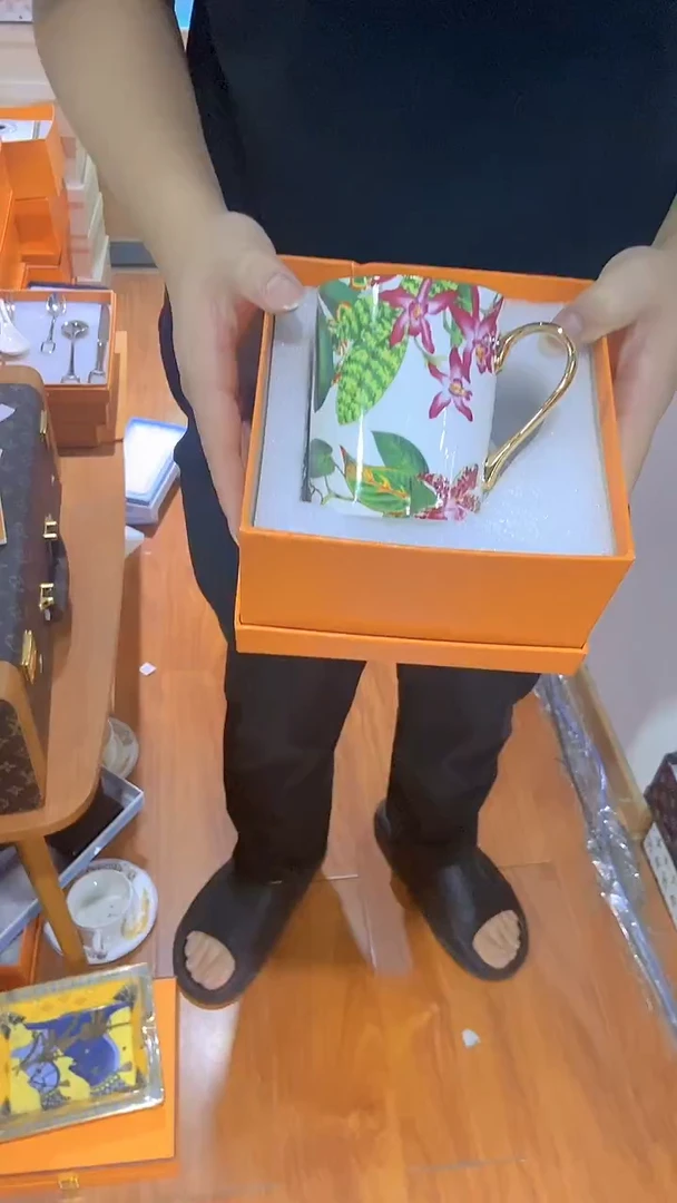 杯鸿辉家品牌瓷器，京东包邮！