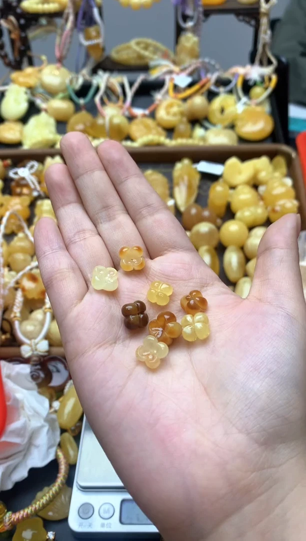 未镶嵌琥珀珠宝奇石004琥珀蜜蜡花粉有纹小坑介意勿拍