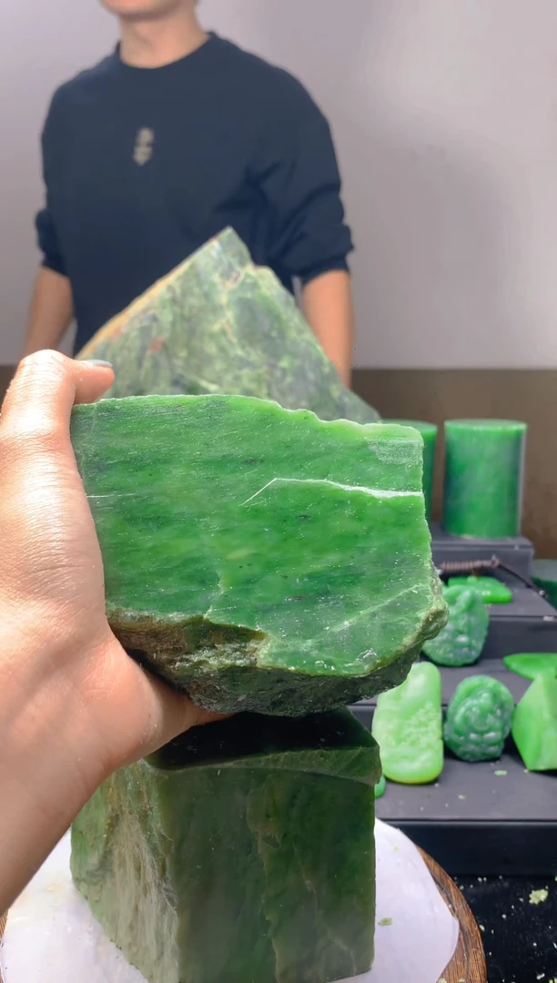 未镶嵌和田玉珠宝半成品1