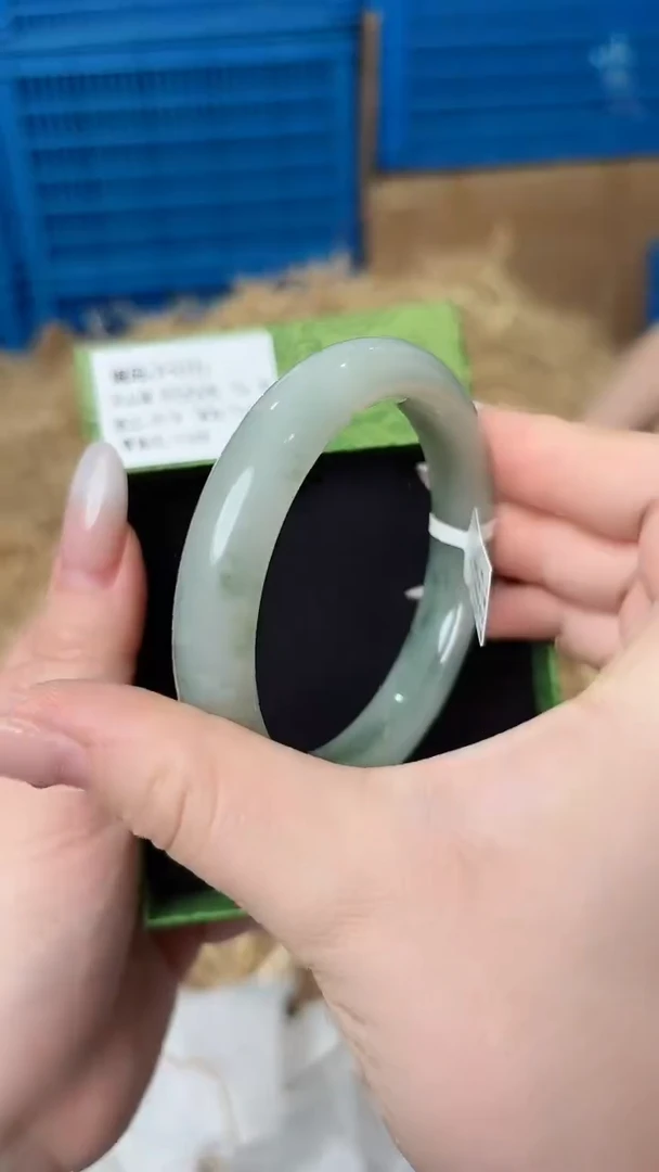 石英质玉手镯未镶嵌T-0151