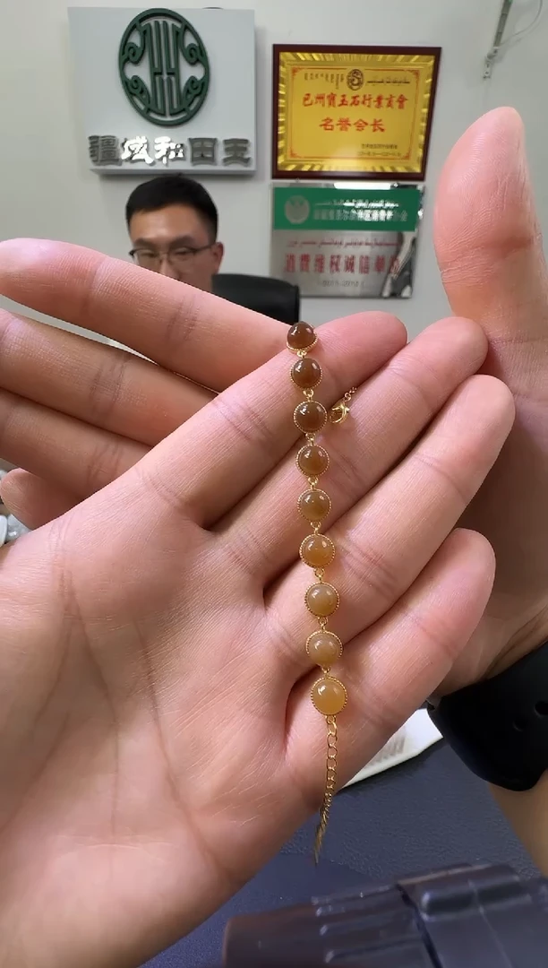 和田玉足银镶嵌吊坠(赠链)金山红糖挂件（产地直发）