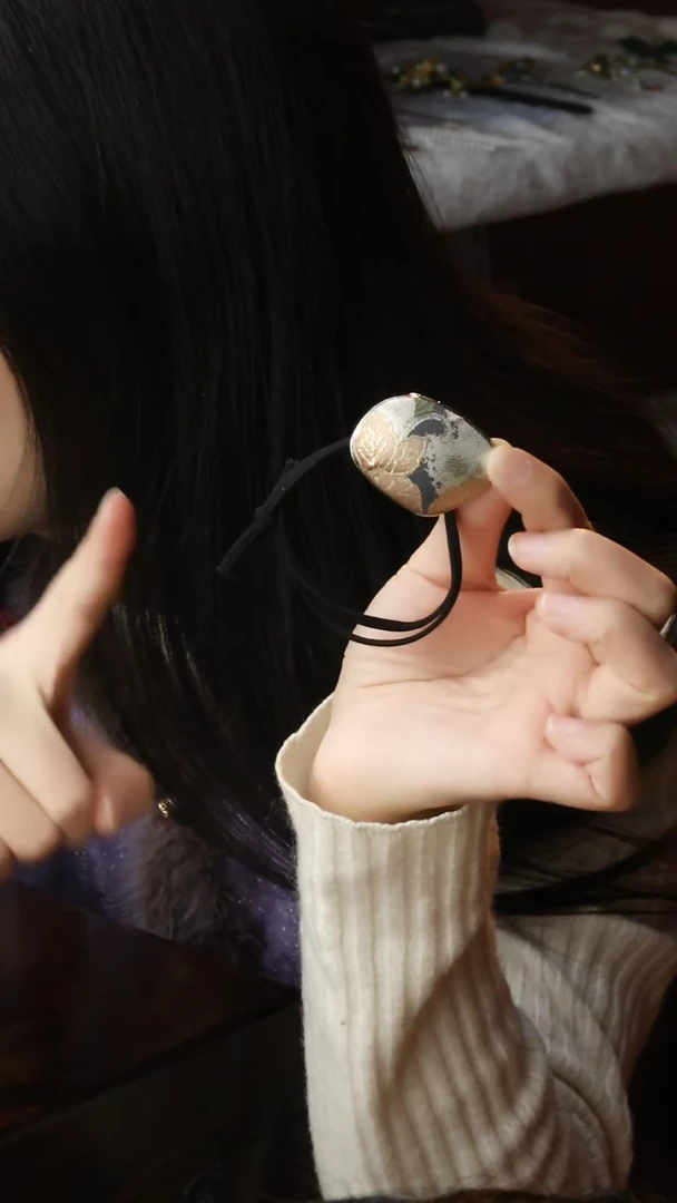 【闪购商品】刺绣纯手工非遗国风饰品一个