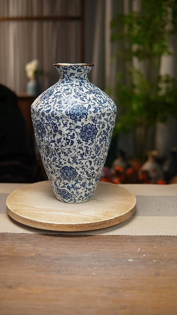 【闪购商品】陶瓷   花器青花瓷缠枝莲高脚