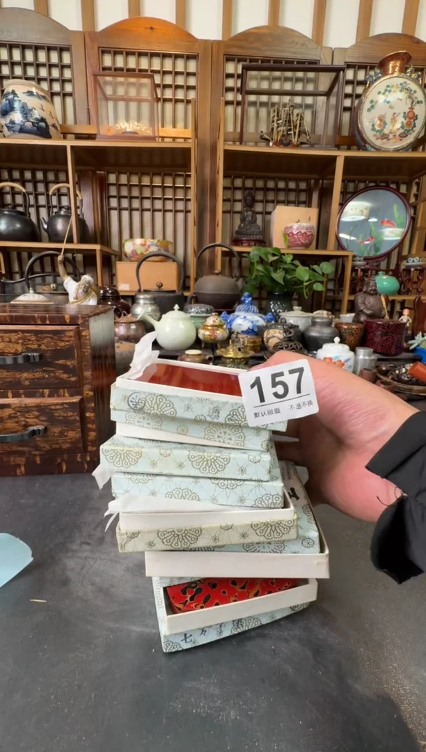摆件  注意：回流商品，默认有瑕，不退不换。