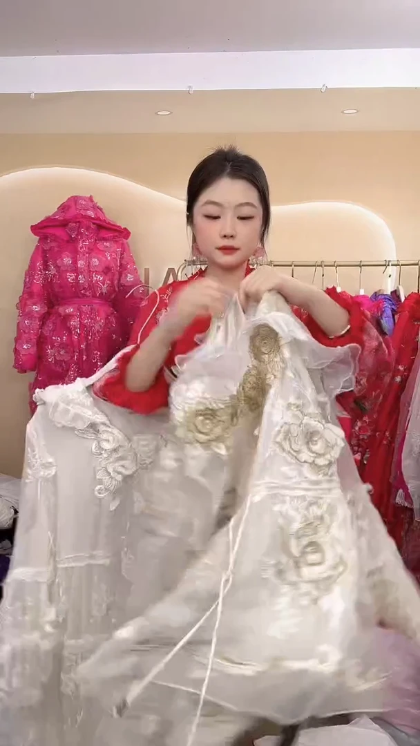 套头款白色上衣240