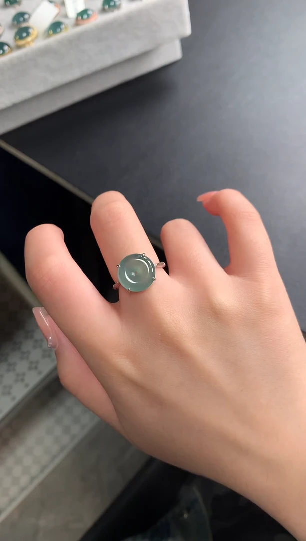 【闪购商品】翡翠戒指银S925镶嵌52114