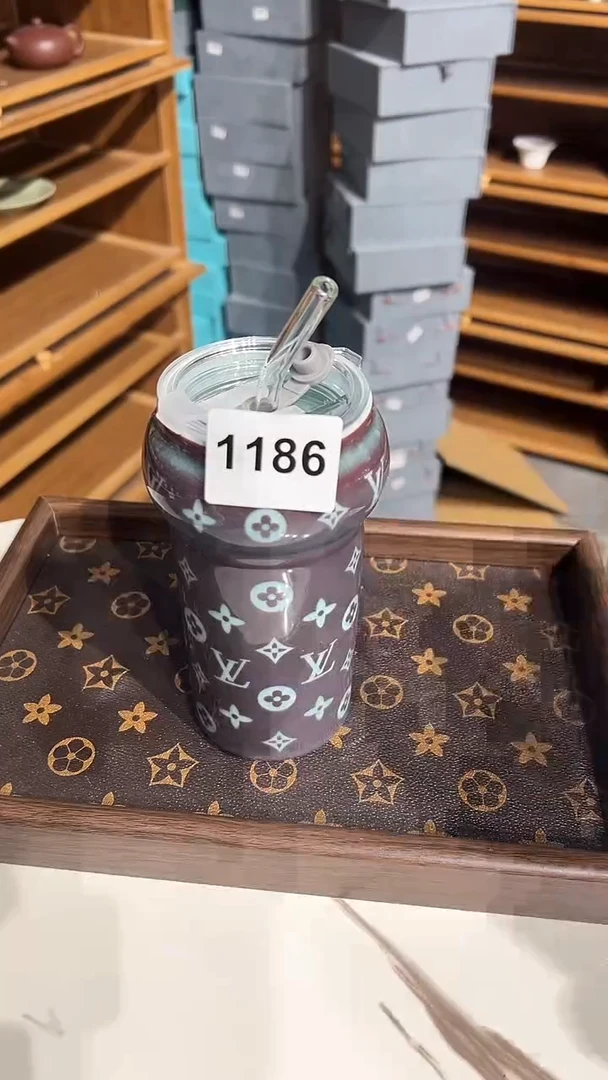 龙泉窑老花紫韵奶茶杯微瑕1186