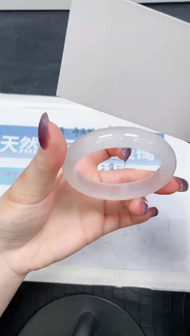 【闪购商品】石英质玉手镯未镶嵌142-54.2
