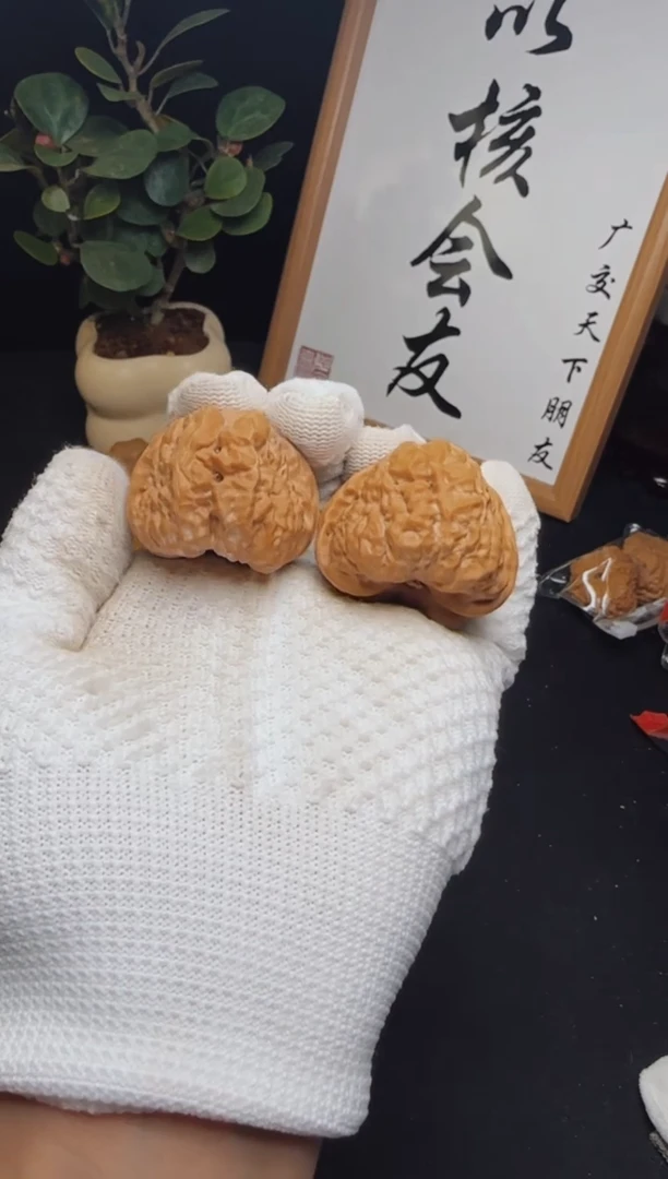 【闪购商品】文玩核桃把件蛤蟆头