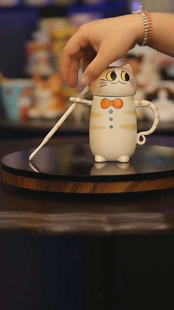 【闪购商品】摆件景德镇釉下彩绘设计师款式陶瓷