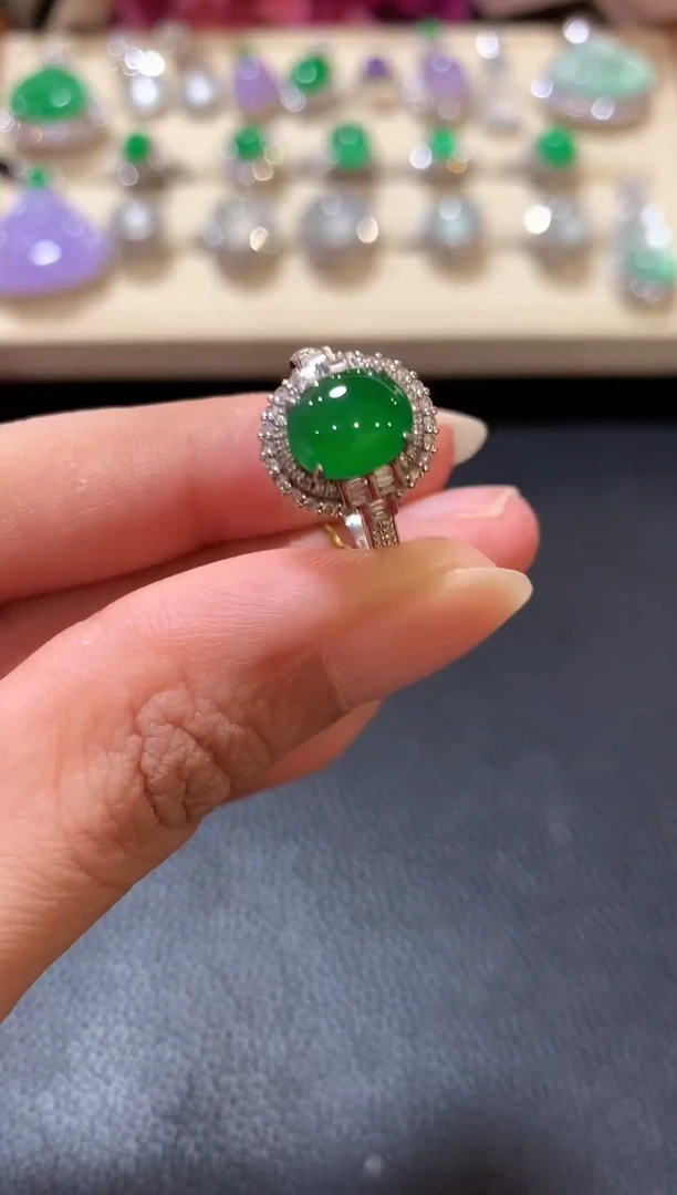 18K金镶嵌戒指翡翠z55