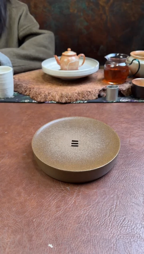 黄朽叶三行壶承。。。。。。。。